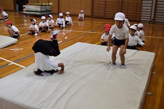 安い ふかふかマット 体育